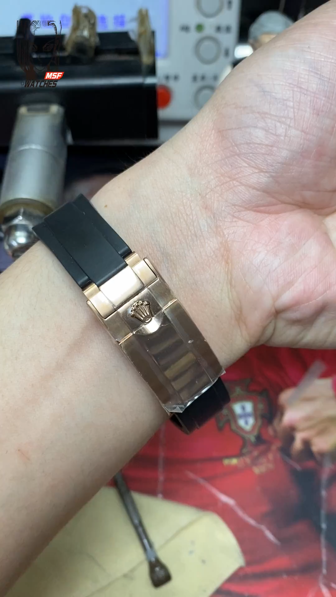 Rolex Cosmograph Daytona Series 18K ROSE GOLD SUPER HIGH-END RAINBOW DAYTONA FULL DIAMOND DIAL, 40mm size.