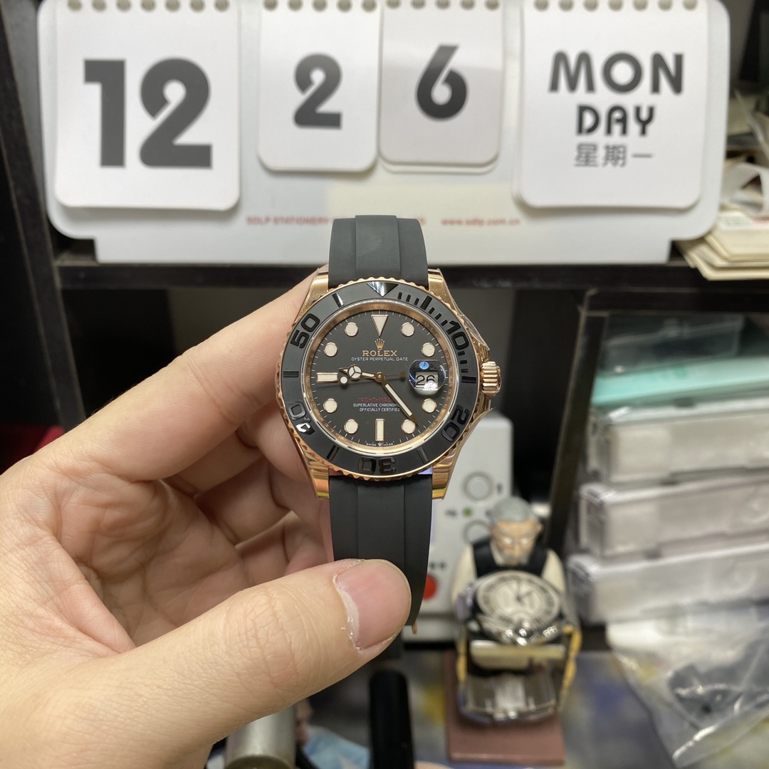 Rolex Yacht-Master Series 116655-Oysterflex bracele, Rose Gold Yacht, 40mm Size.