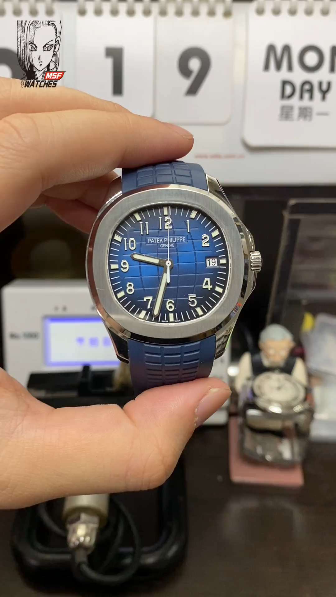 Patek Philippe Aquanaut Series 5168G-001, Gradient Blue Dial Blue Rubber Strap, 42.2mm Size.