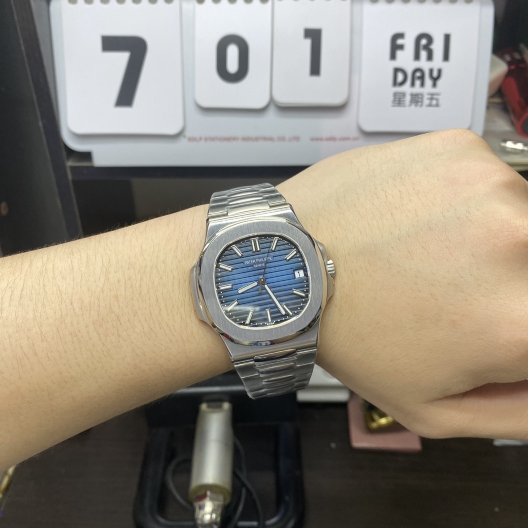Patek Philippe Nautilus series 58111G-001, White Case with Blue Dial, 40mm Size.