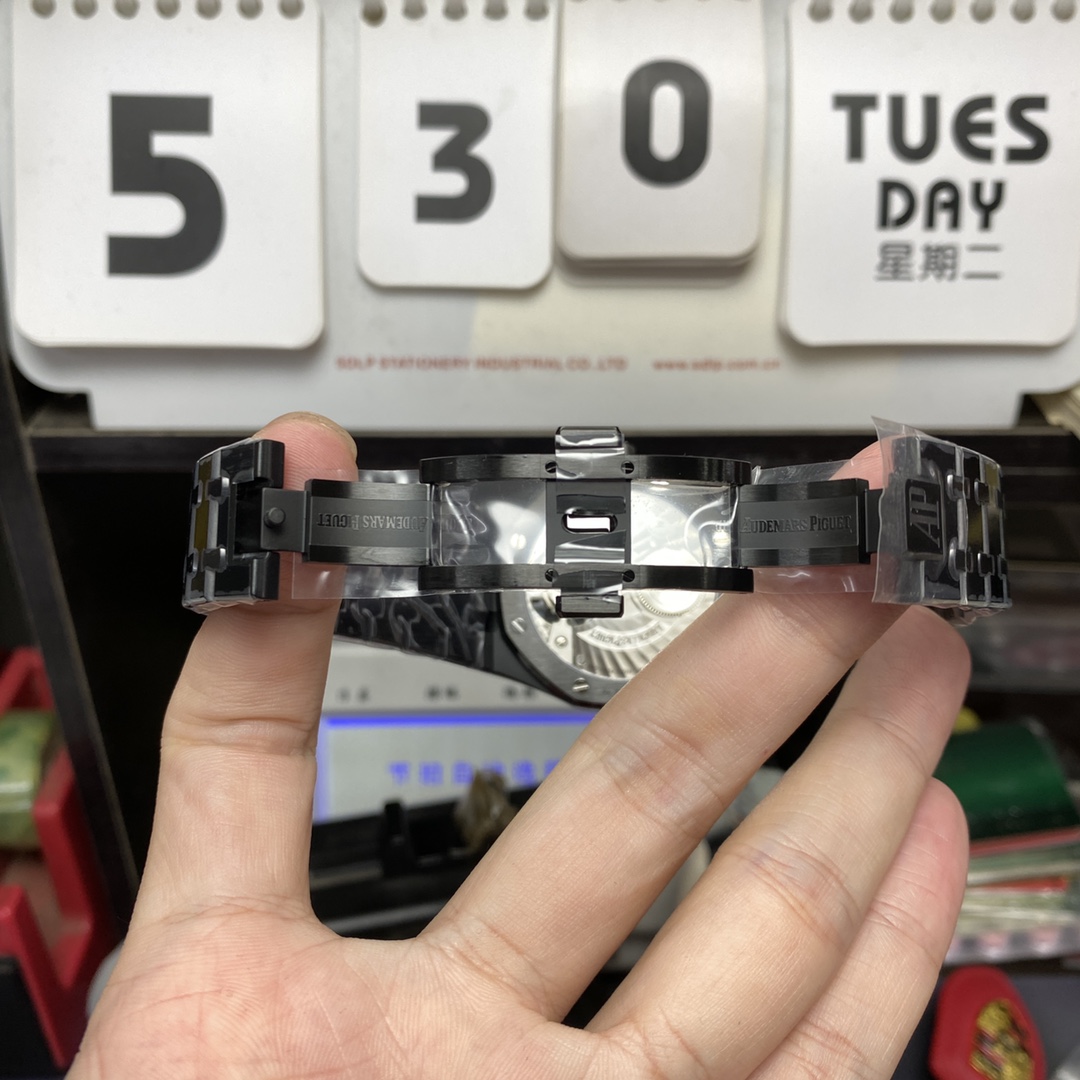 Audemars Piguet Royal Oak Offshore Series 26522CE.OO.1225CE.01, Black Case Black Dial Tourbillon Watch, 41mm Size.