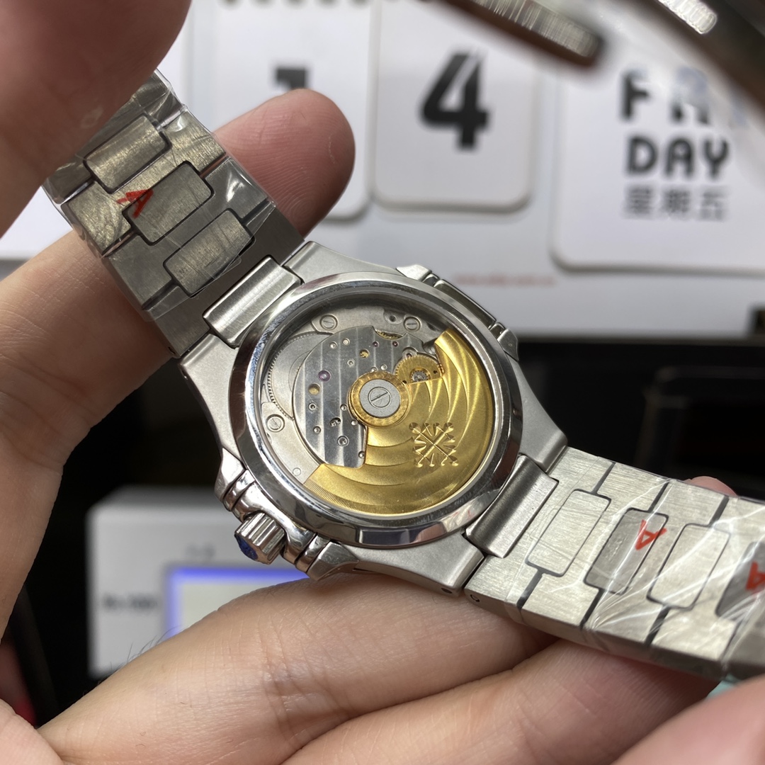 Patek Philippe Nautilus series 71181A-011, Coffee Dial and Steel Bracelet, 35.2mm size WOMEN.