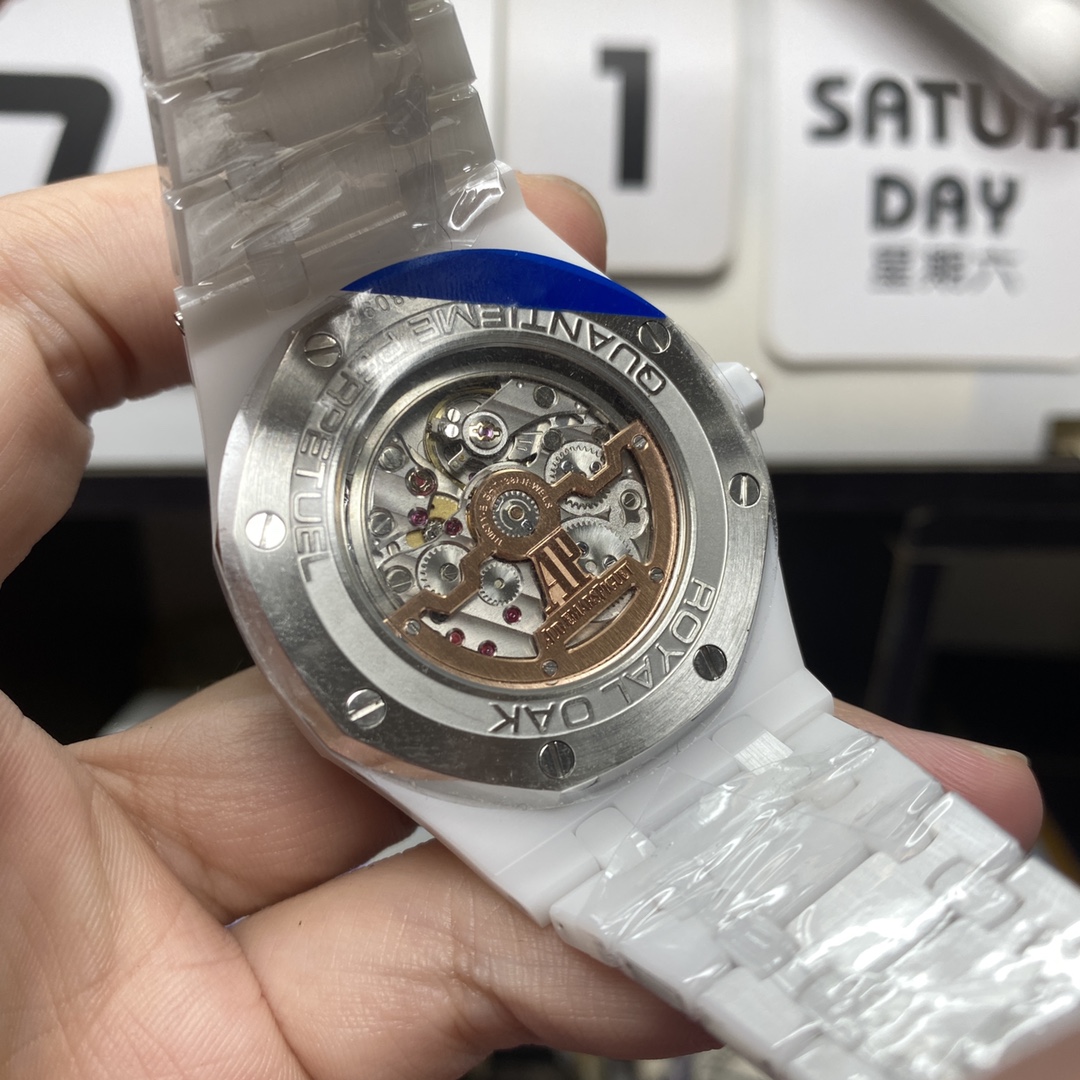 Audemars Piguet Royal Oak Offshore Series 26579CB.OO.1225CB.01, White Ceramic Blue Dial Full Ceramic Case Complete, Date Day Month Moon Phase Functions, 41mm size.