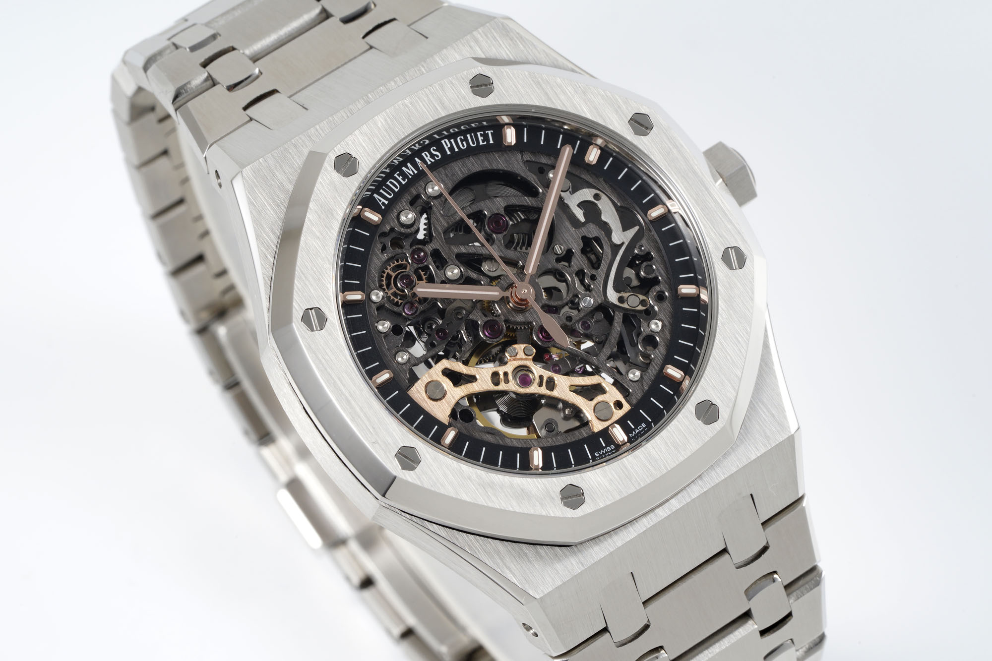 Audemars Piguet Royal Oak Series 15407ST.OO.1220ST.01, Deep Gray dial, 41mm size.