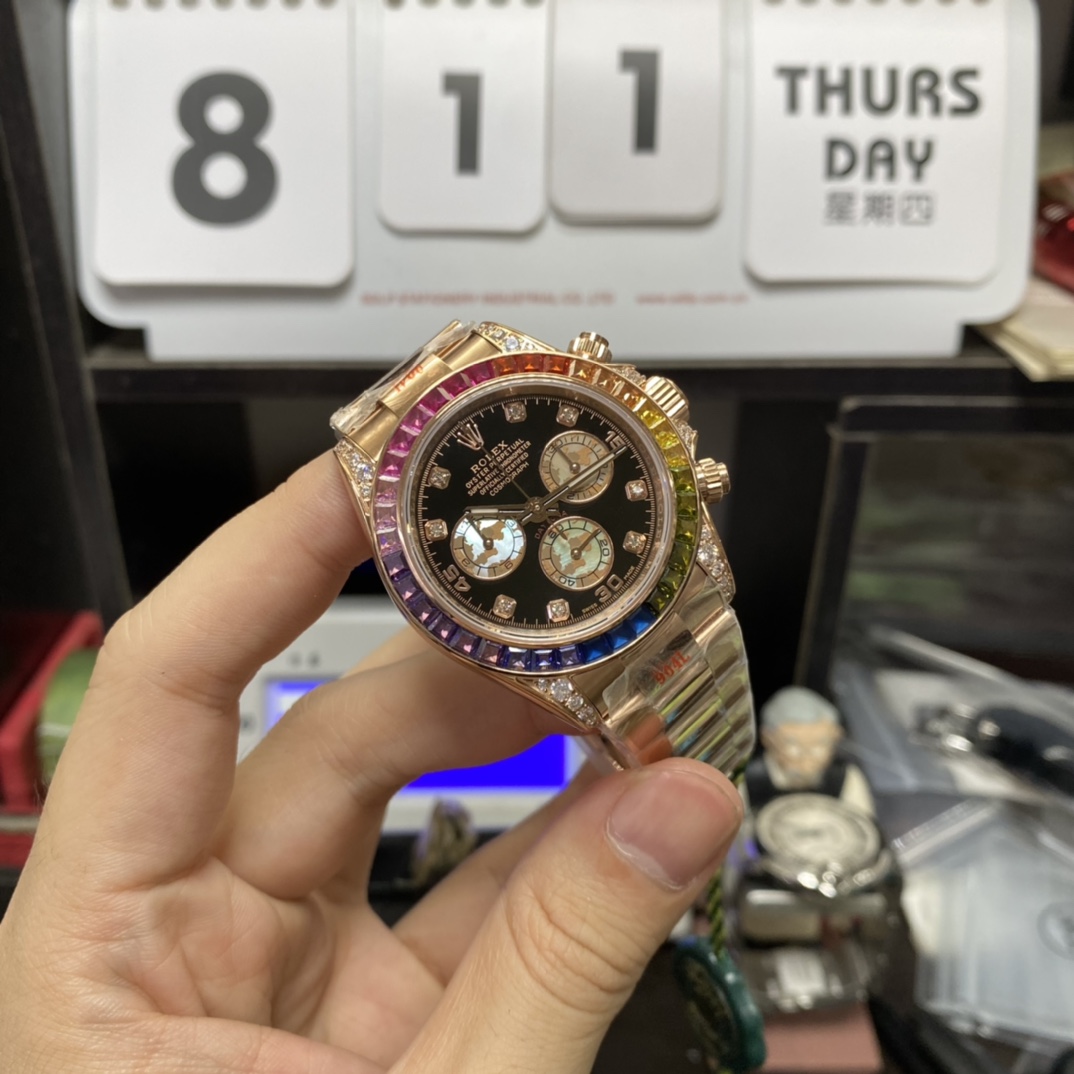 Rolex Daytona series 116588 TBR, RAINBOW DAYTONA ROSE Gold Case,Diamond SCALE 40mm size.