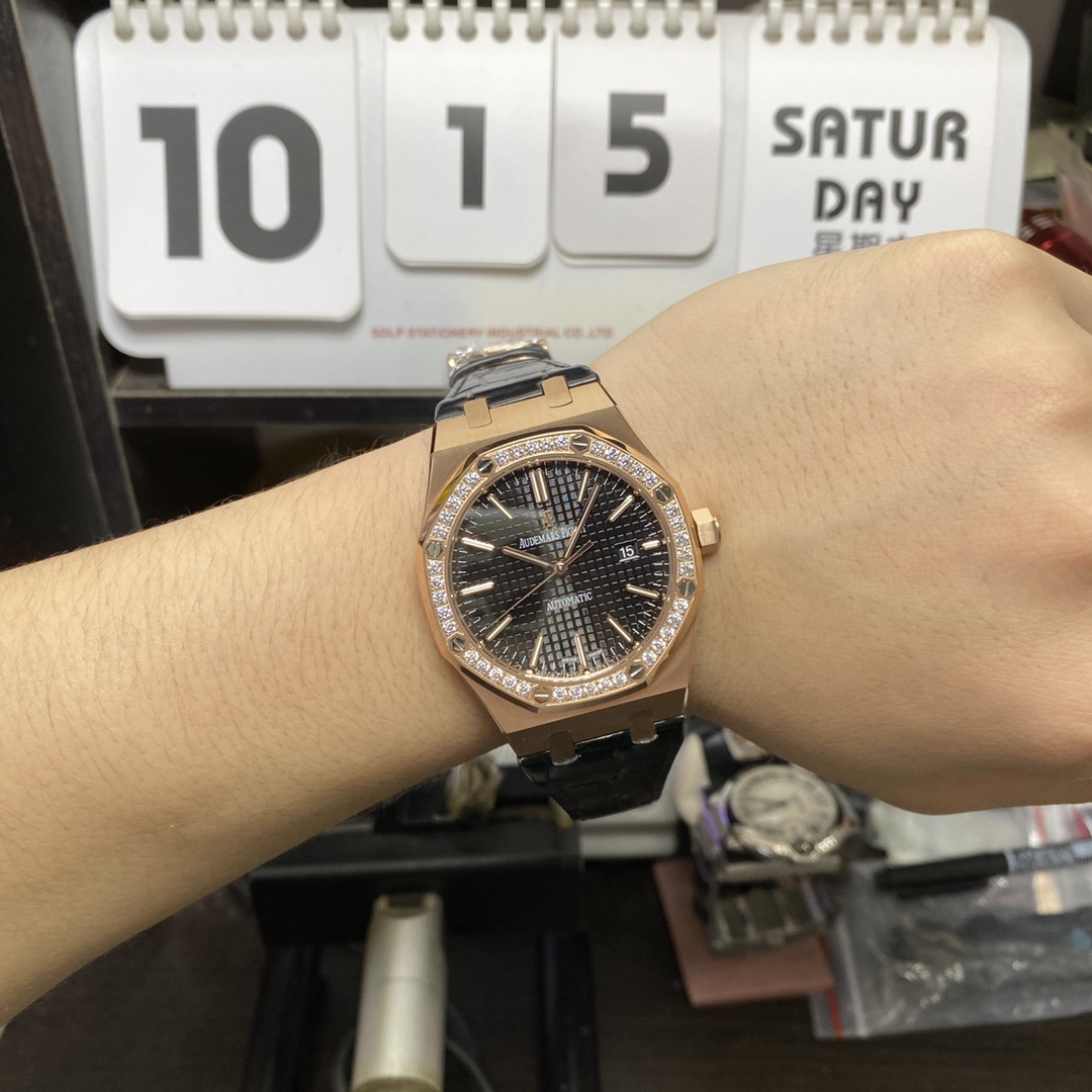 Audemars Piguet Royal Oak Offshore Series 15400 rose gold case full diamond 41mm size