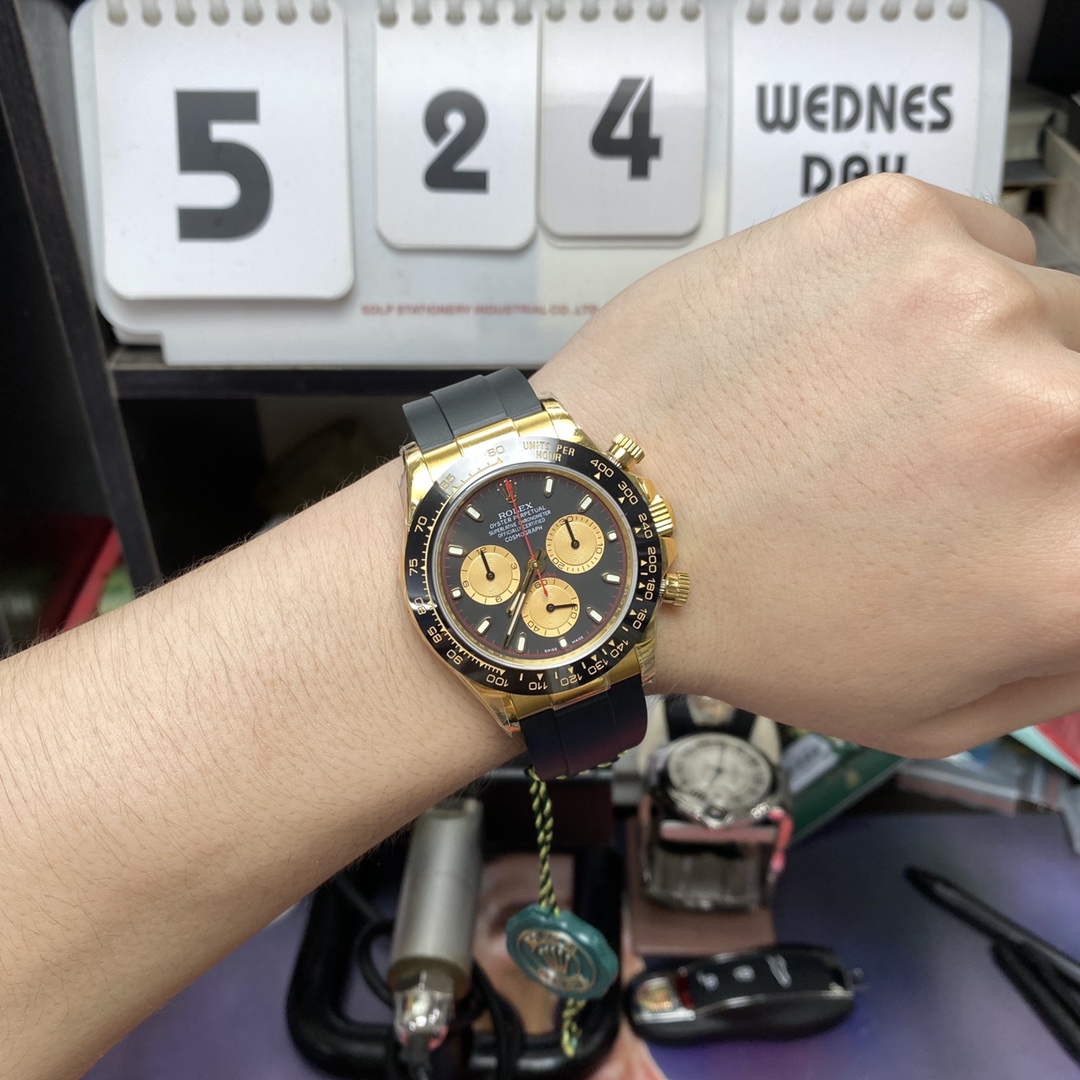 Rolex Cosmograph Daytona Series m116518ln-0047, Red Hand Small Demon King, 40mm size.