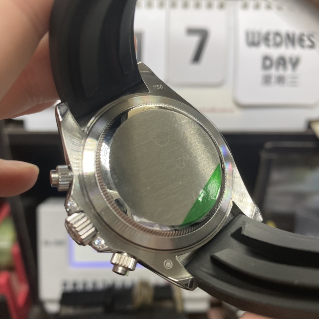 Rolex Cosmograph Daytona Series RAINBOW DAYTONA SLIVER CASE DIAMOND SCALE, 40mm size.