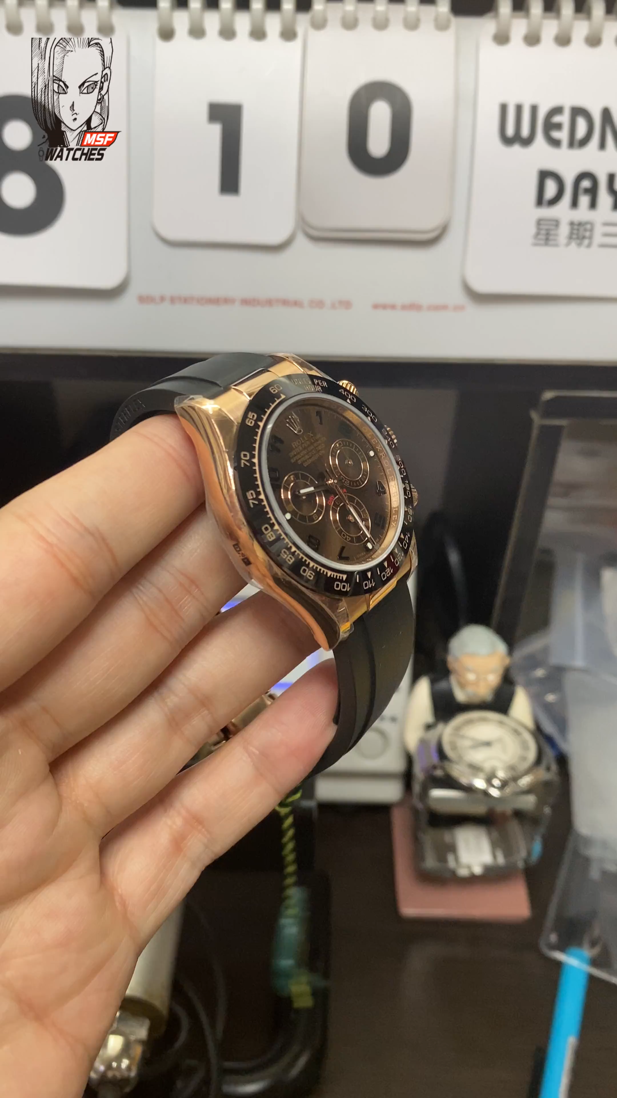 Rolex Cosmograph Daytona Series M116515ln-0015, Rose Gold Case Coffee Dial with Numerals Ceramic Bezel, 40 mm size.