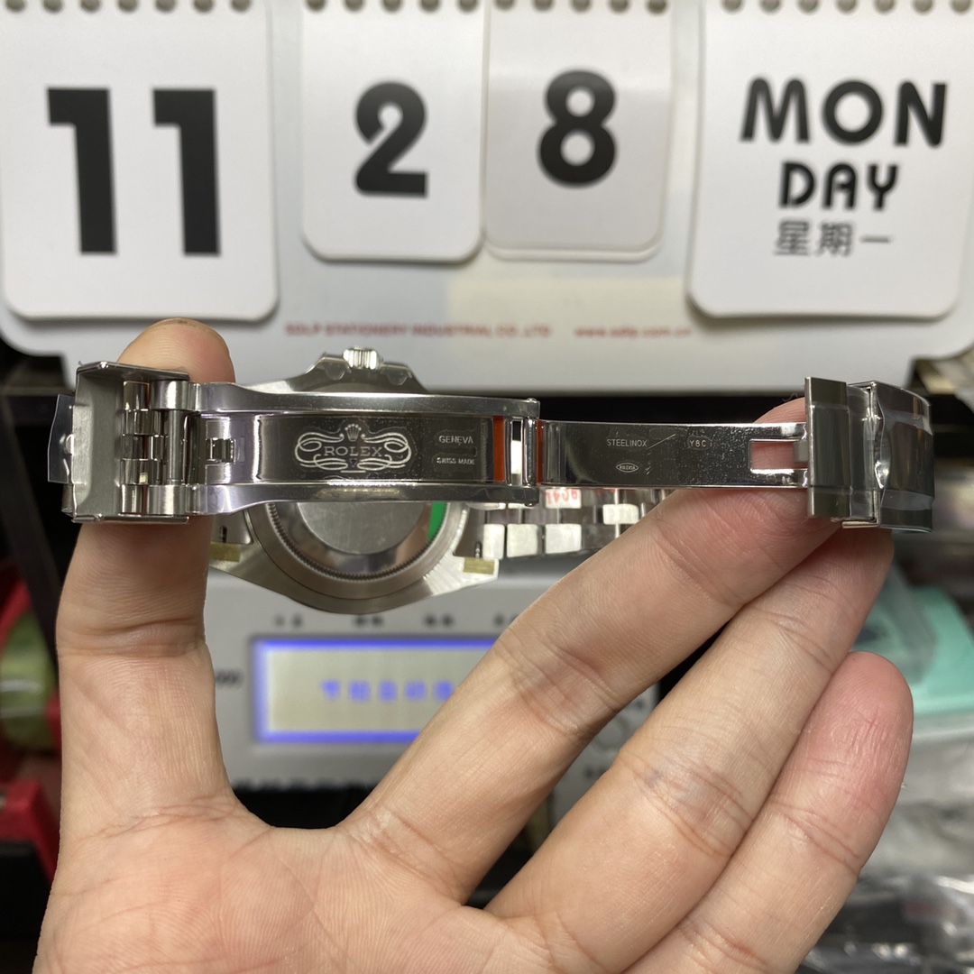 Rolex GMT-Master II series m126710blnr-0002, BATMAN, Steel Bracelet Black and Blue Ceramic Bezel Black Dial, 40mm size, Jubilee strap