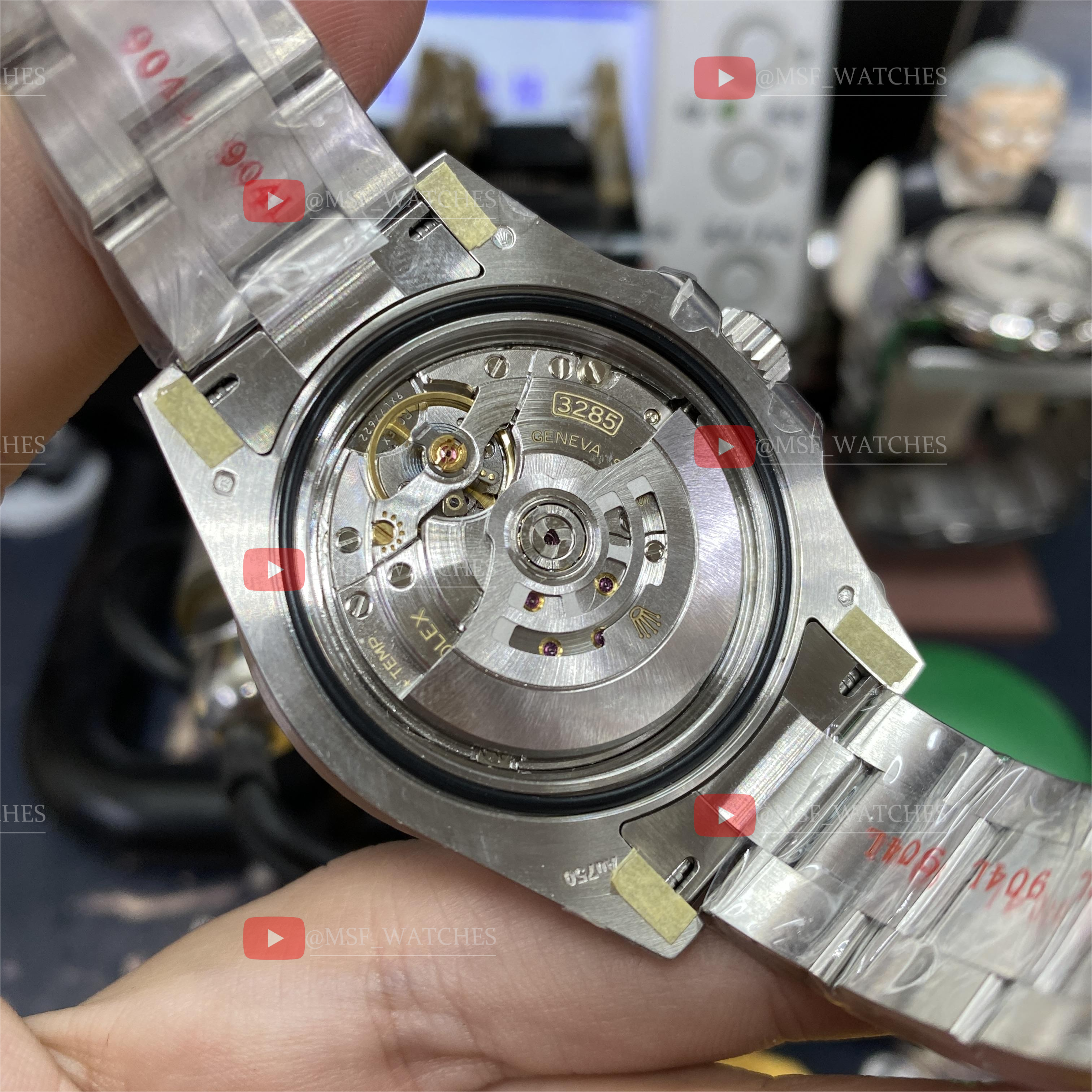 Rolex GMT-Master II series m126710blro-0002, Pepsi bezel features a five-link Jubilee bracelet a red and blue ceramic bezel a black dial and a red GMT hand, 40mm size.