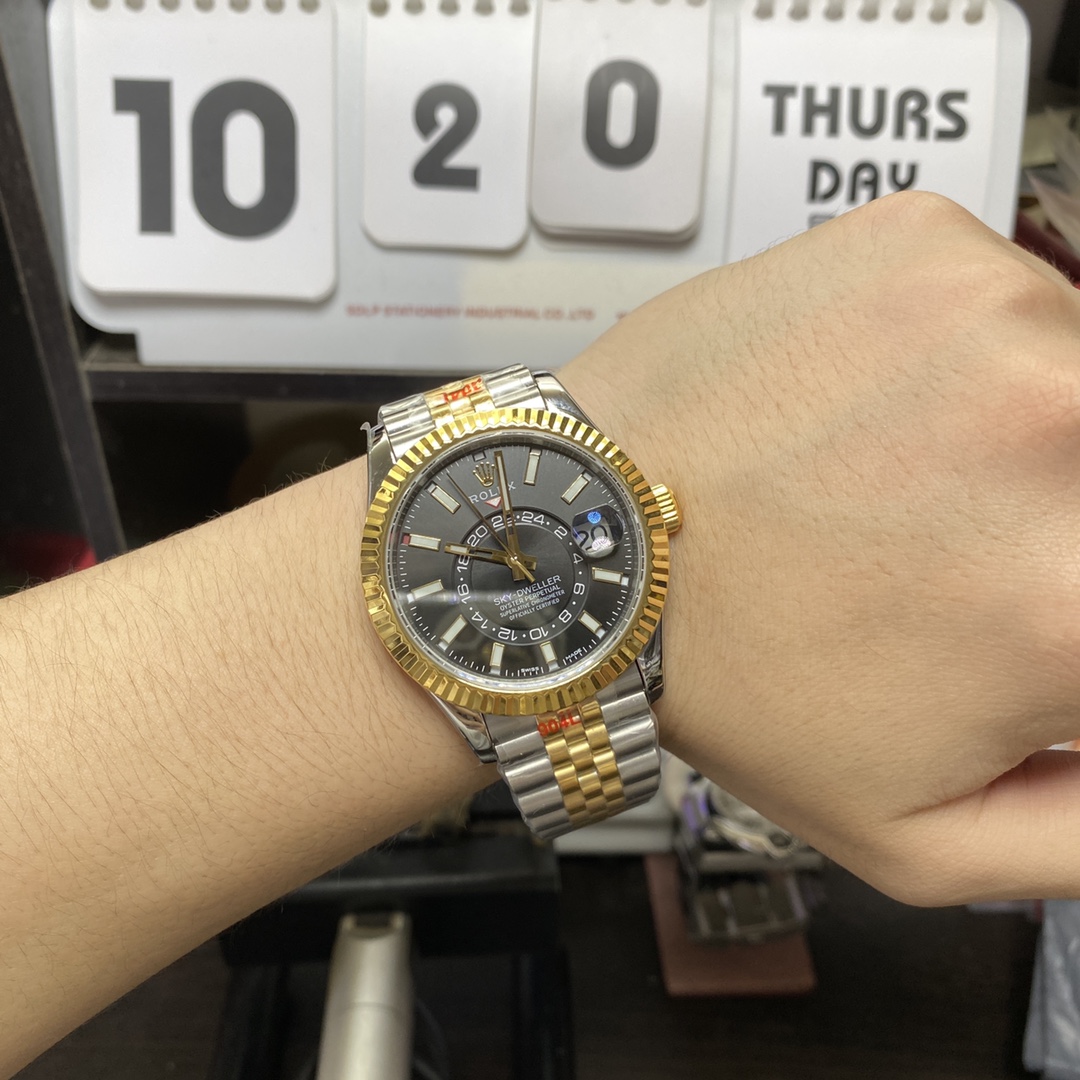 Rolex Sky-Dweller series m326933-0005, Yellow Gold Case Black Dial, synchronized Dual Time Zone Function, 42mm Size.