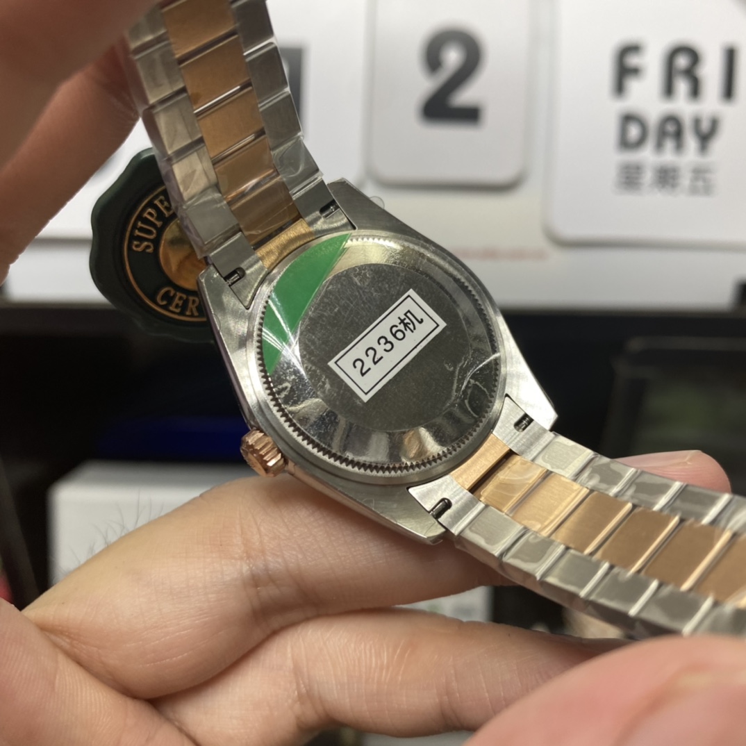 Rolex Series m278273-0027, Mother-of-Pearl Dial with Gold Fluted Bezel Five-Piece Pearl Bracelet, 31mm Size.