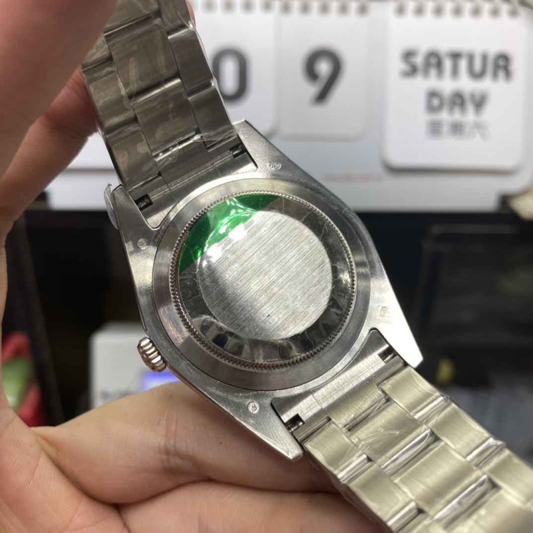 Rolex Datejust Series m126334-0003, White Case Silver Baton Hour Markers Fluted Bezel, 41mm Size.