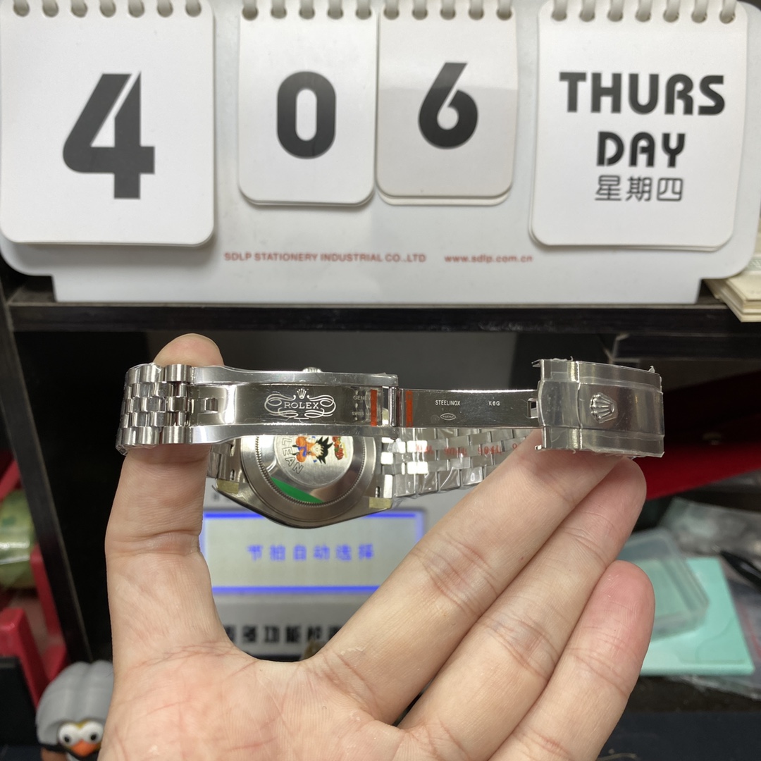 Rolex Datejust Series m126334-0002, Classic Blue Dial Fluted Bezel, 41mm Size.