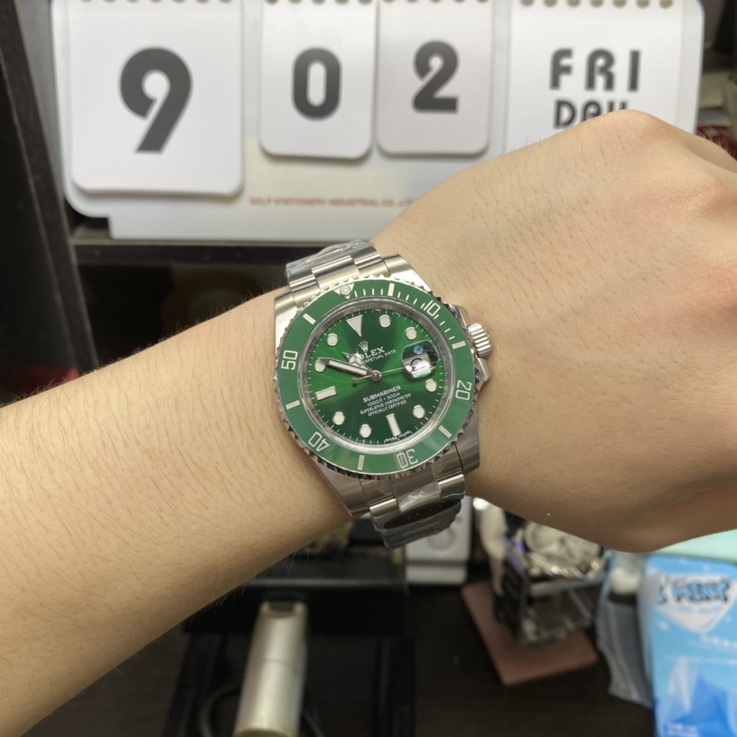 Rolex Submariner Series 116610LV-0002, Green Hulk, 40mm size.