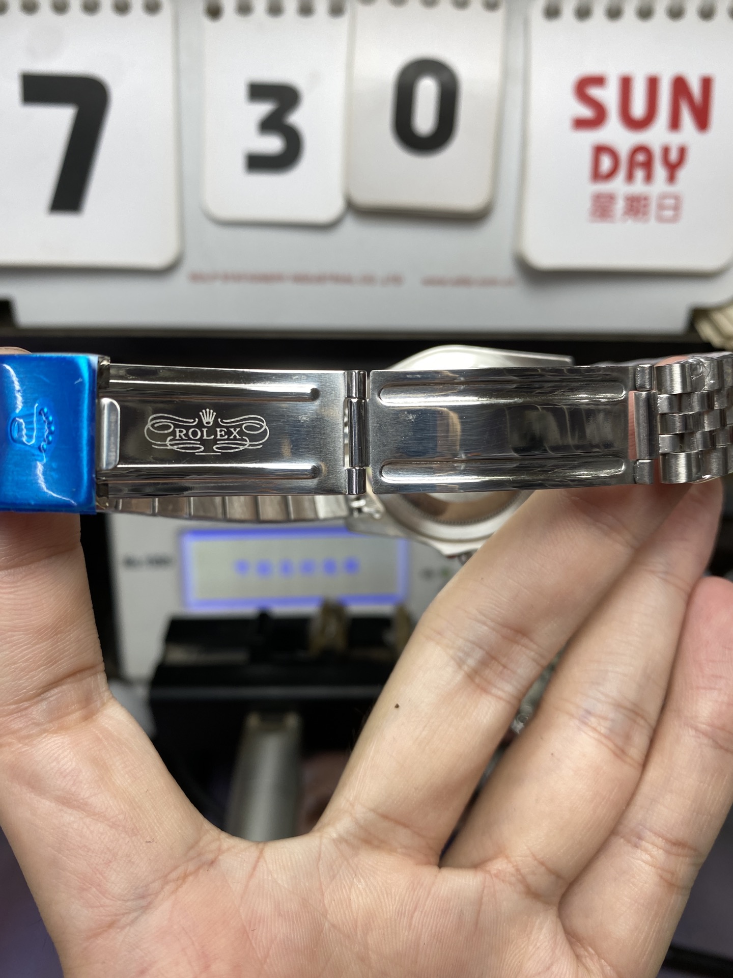 Rolex GMT-Master series Retro 1989S GMT PEPSI , 40mm size.