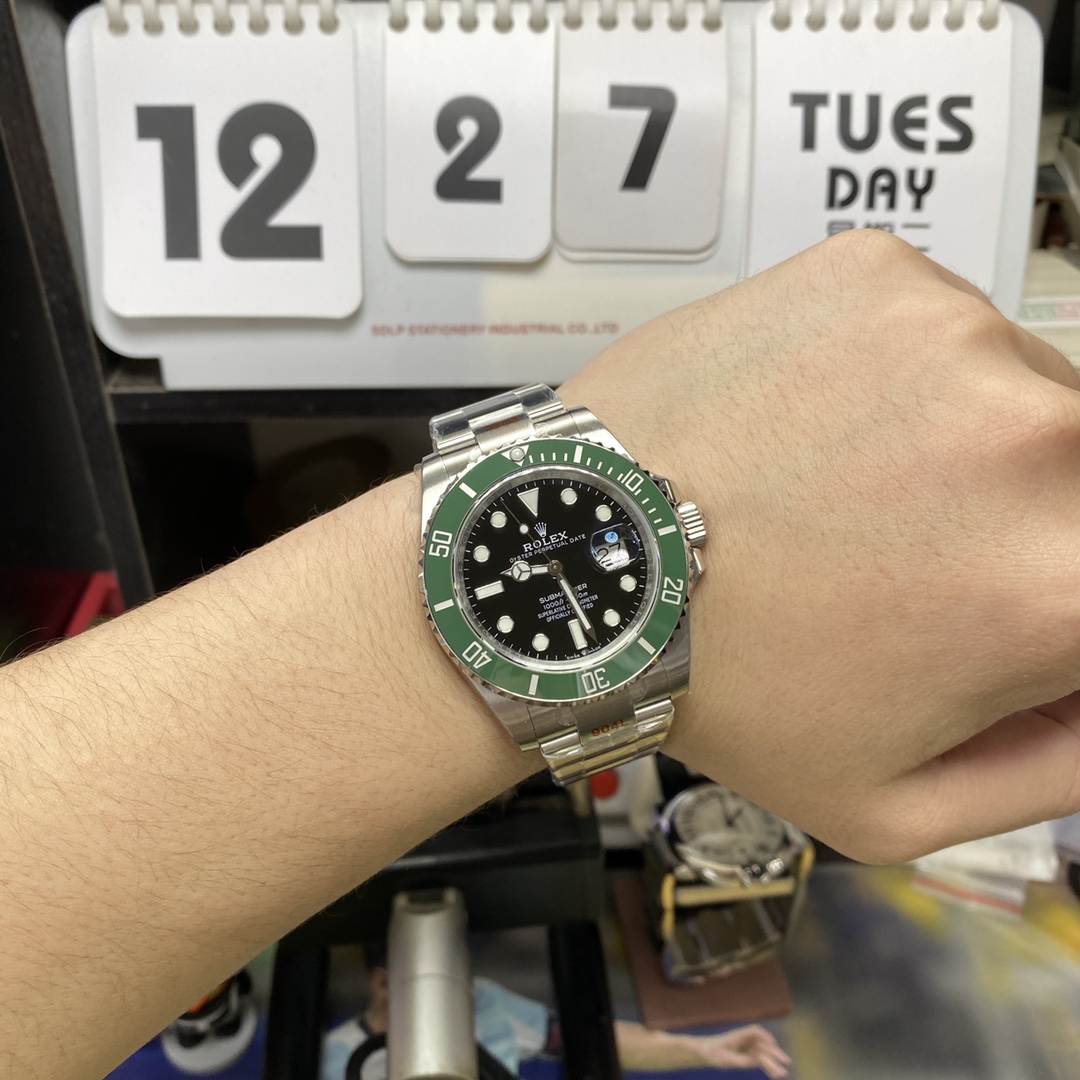 Rolex Submariner Series m126610lv-0002, New Green Hulk 