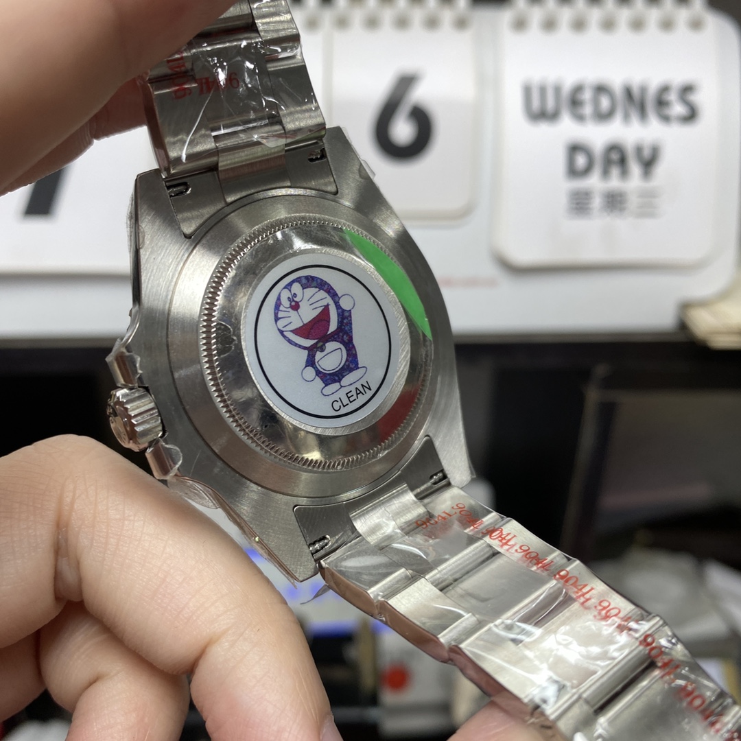 Rolex Submariner Series m124060-0001, No-Date Black Submariner, 41mm size.