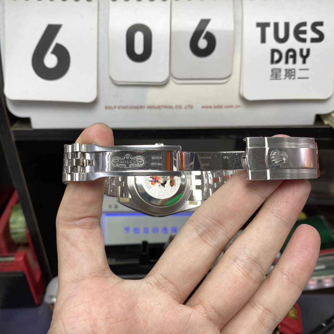 Rolex Datejust Series m126334-0028, Latest Mint Green Dial Fluted Bezel, 41mm Size.