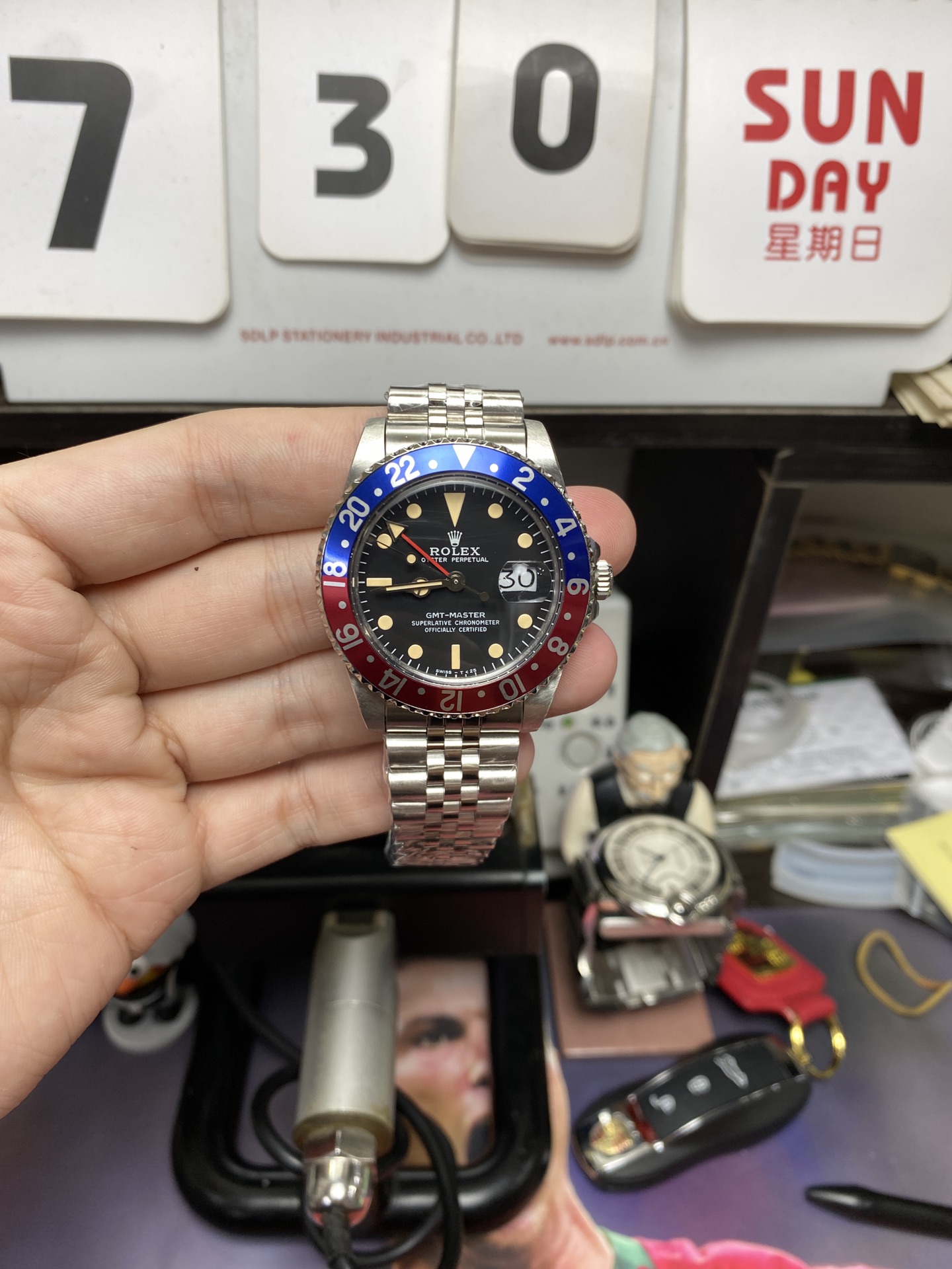 Rolex GMT-Master series Retro 1989S GMT PEPSI , 40mm size.