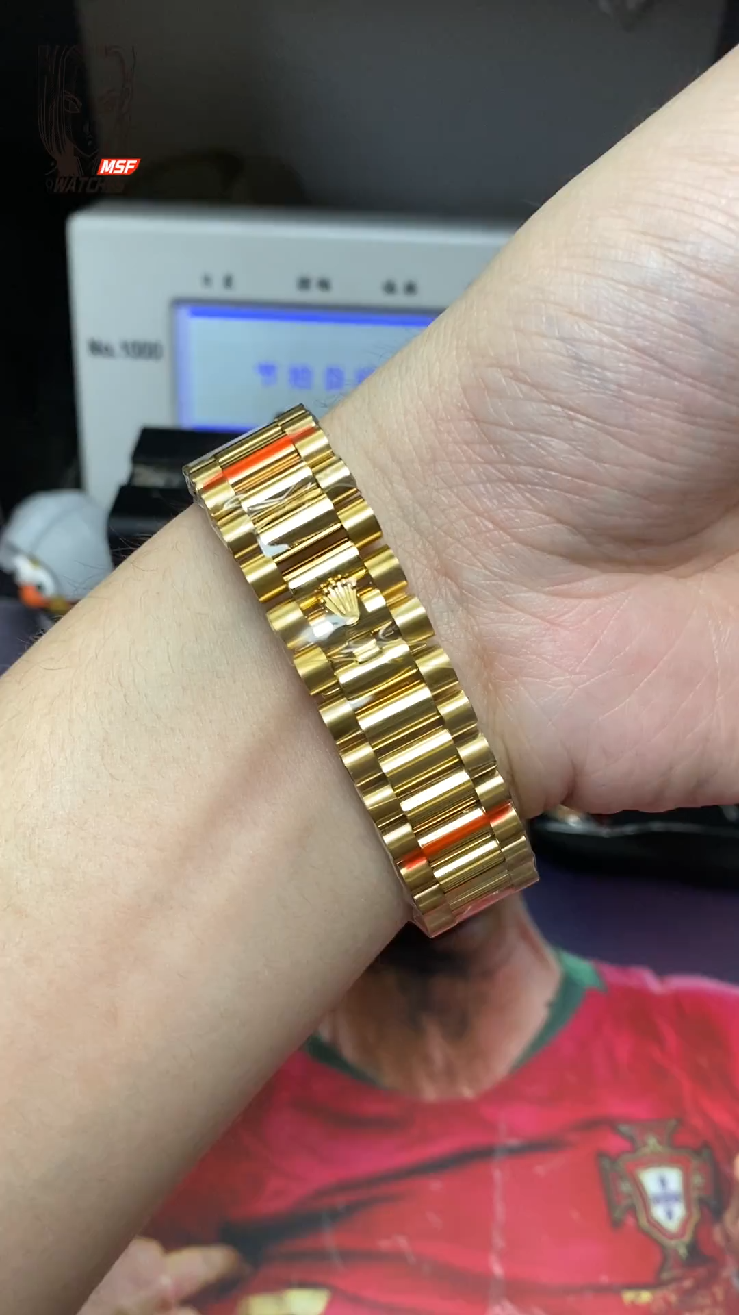 Rolex Day-Date series m128238-0069, Full Gold with Green Dial Diamond Hour Markers, 36mm Size.