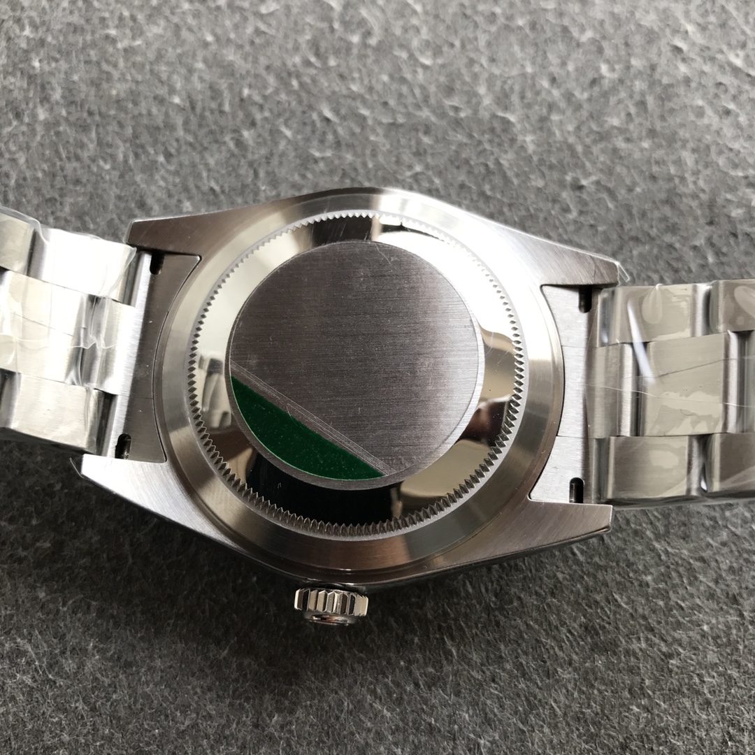 Rolex SKY-DWELLER series white Dial Steel Bracelet ,Month Date and GMT Dual Time Zone Functions, 42mm Size.