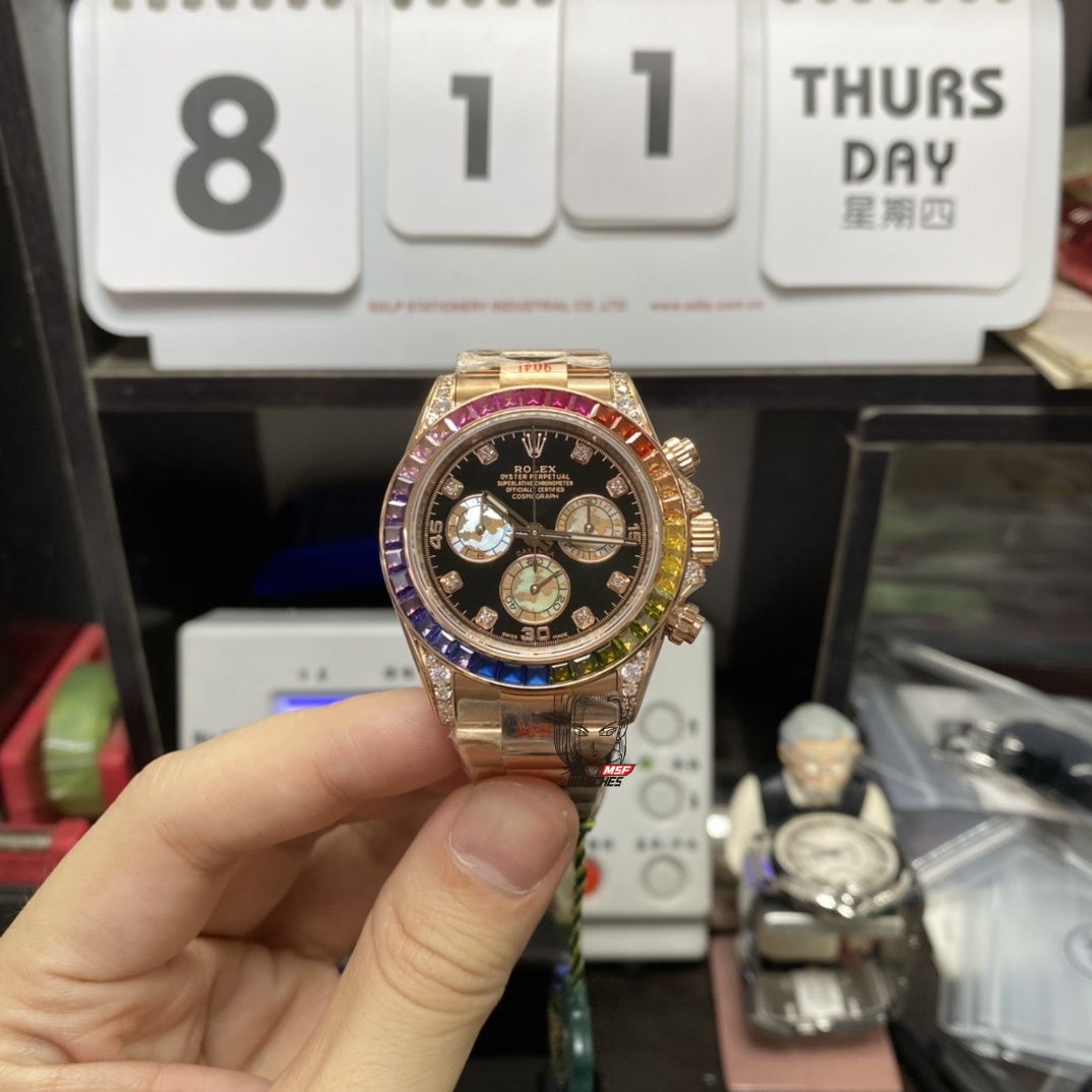 Rolex Daytona series 116588 TBR, RAINBOW DAYTONA ROSE Gold Case,Diamond SCALE 40mm size.