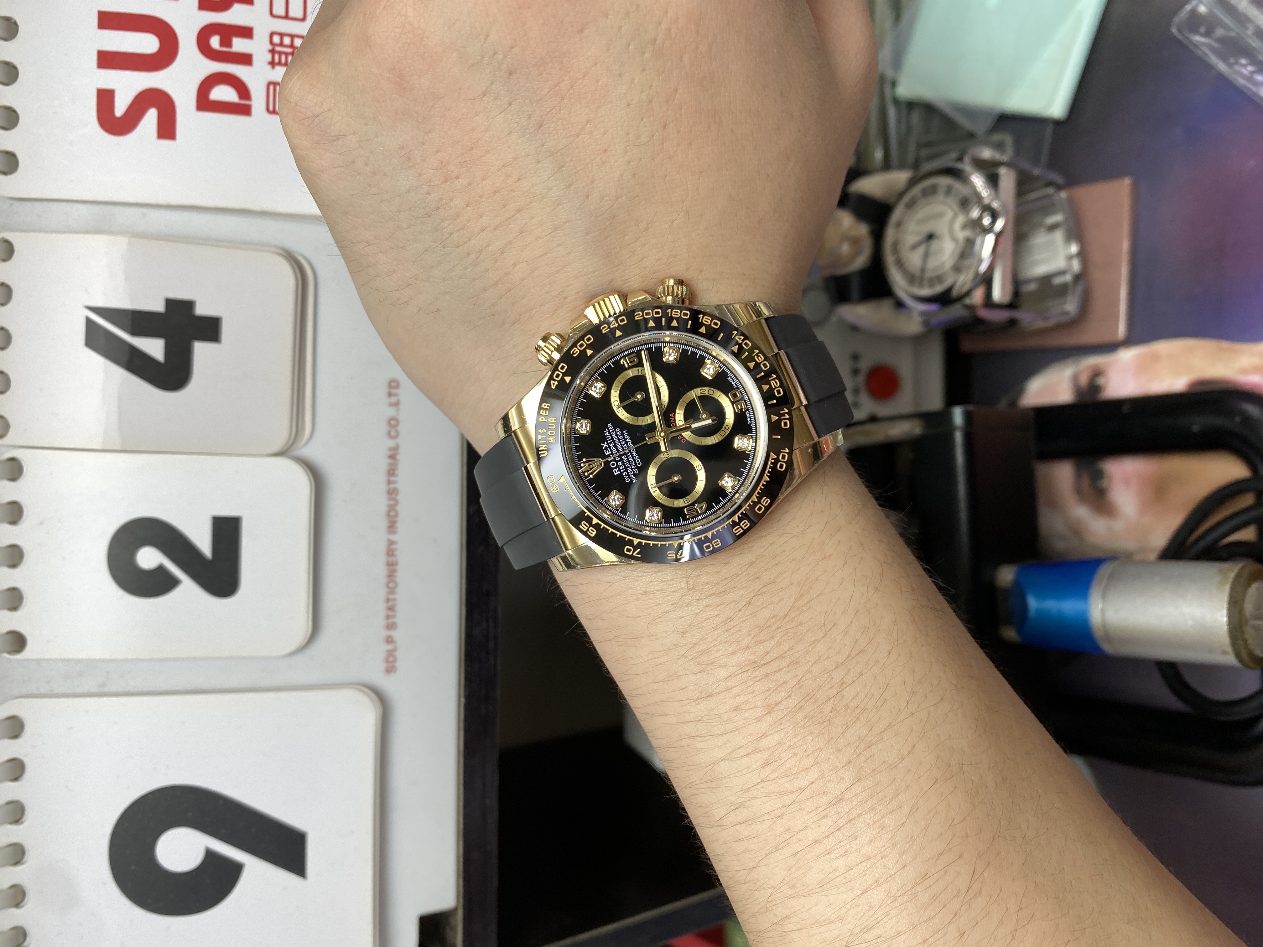 Rolex Cosmograph Daytona series Watch Model m116518ln-0078 40mm