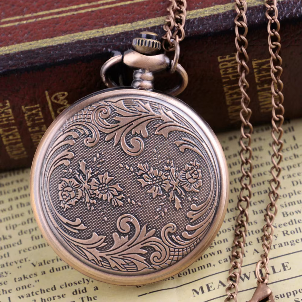 Fashion Exquisite Ladies Quartz Pocket Watch Personality Elegant Charm Retro Necklace Pendant with Chain Watch Gifts For Women